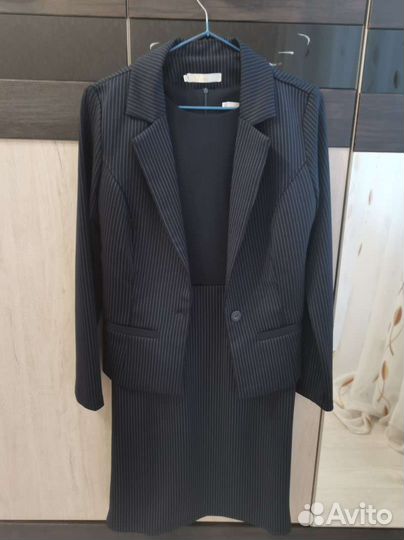 Платье с жакетом