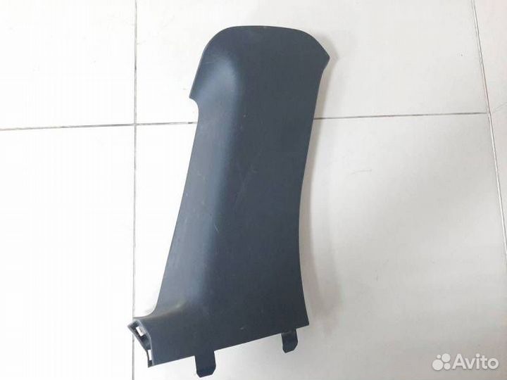 Обшивка стойки Renault Duster 2012