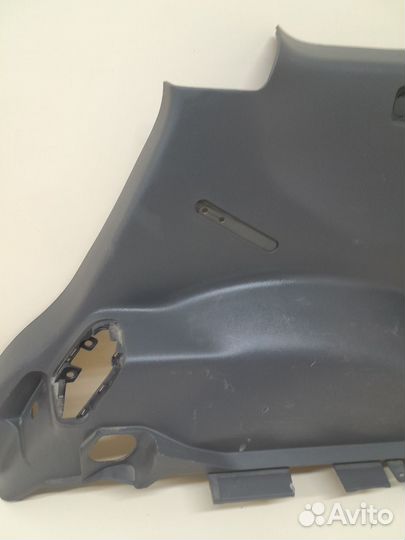 Б/У Б/У Обшивка багажника 6473060010B3 toyota