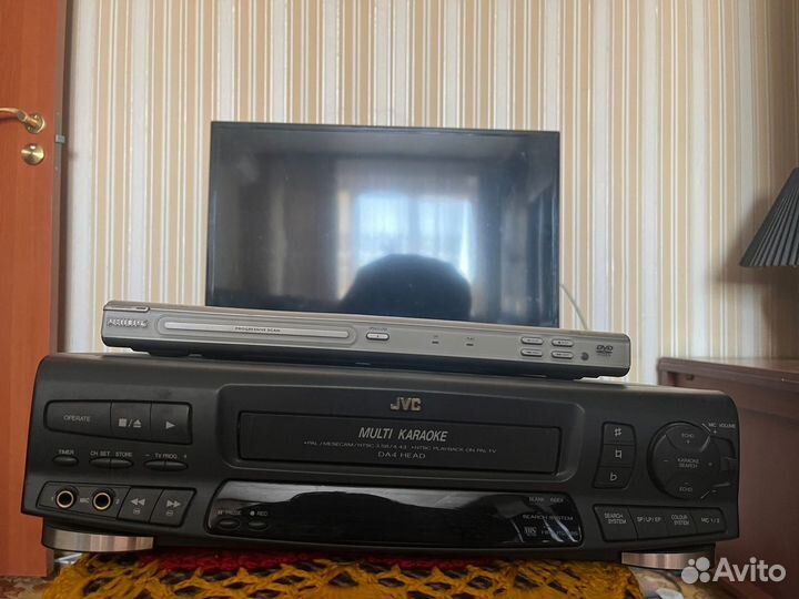 Видеомагнитофон jvc