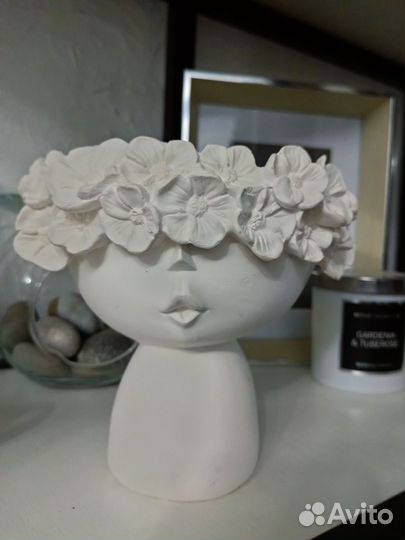 Декоративные фигурки для интерьера в ассортименте