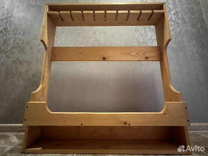 Деревянная настенная полка