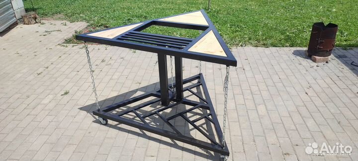 Мангал треугольный