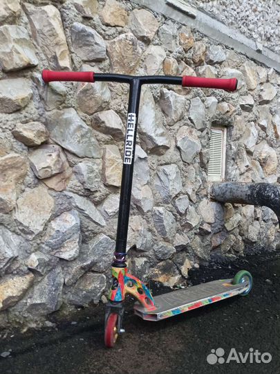 Трюковой самокат кастом парк стрит