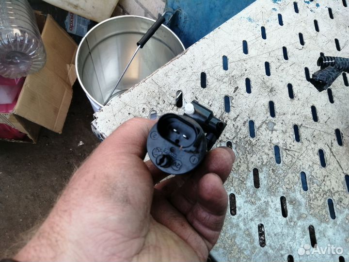 Насос стеклоомывателя Range Rover Sport 2 L494