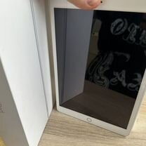 iPad 8 32gb wifi 2020 в коробке идеал a2270