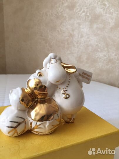 Фарфоровая статуэтка баран Рублю капусту Lefard