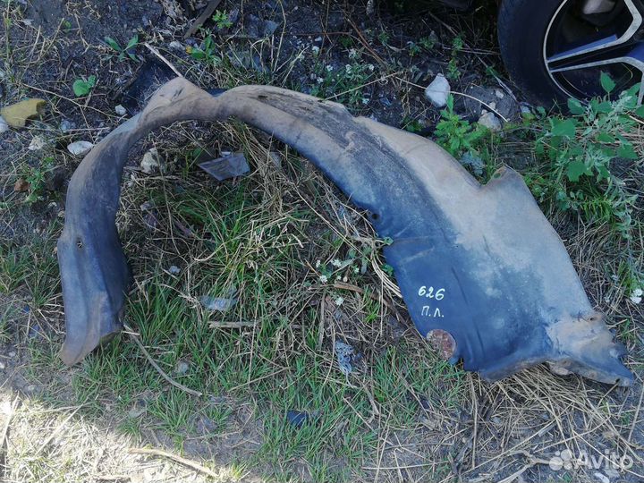 Подкрылок Мазда 626 GE