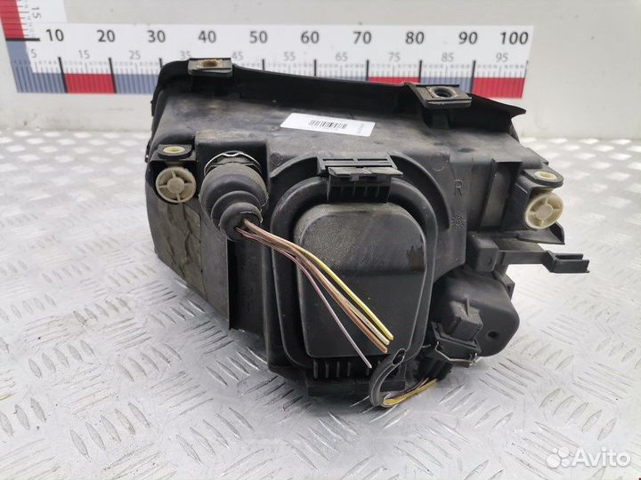 Фара передняя для Audi A4 B5 8D0941030