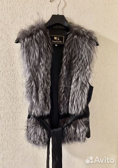 Жилет женский из чернобурки