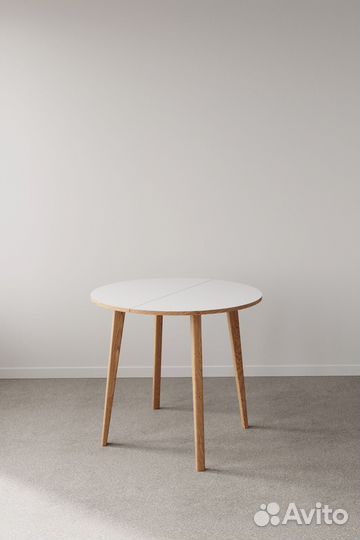 Раздвижной белый стол