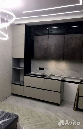 Кухня угловая на заказ. Рассрочка 0%