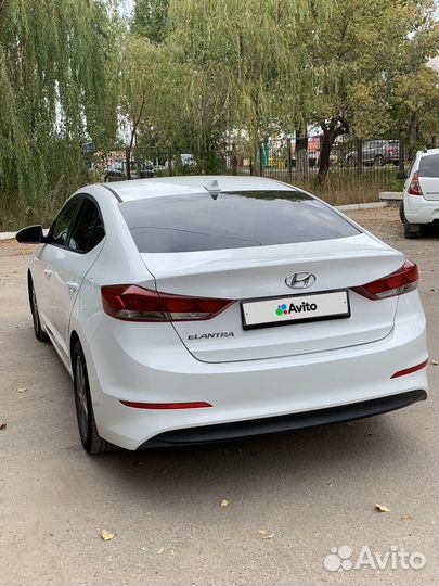 Hyundai Elantra, 2017