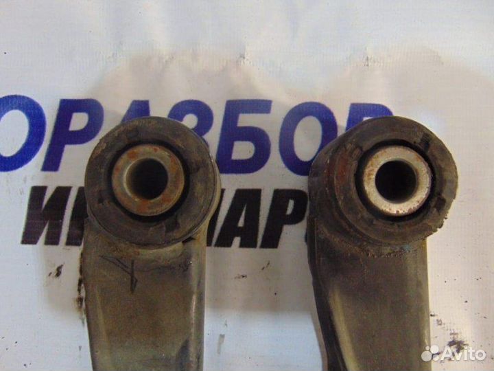 Рычаг поперечный Subaru Impreza 1 GC 1992-2000