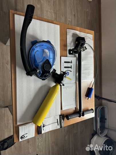Маска для подводного плавания баллоном