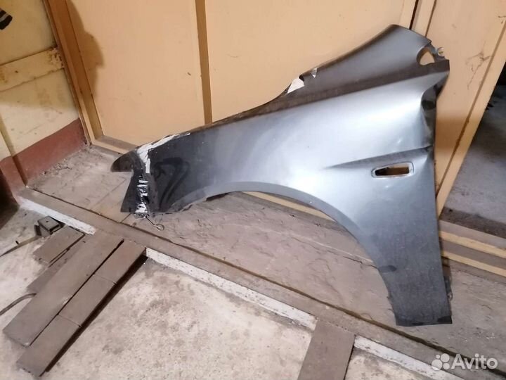 Крылья на lancer 10