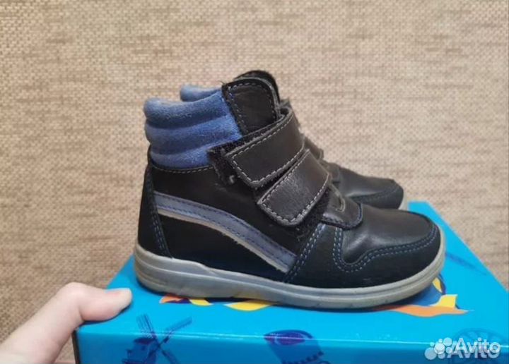 Ботинки демисезонные 25 размер