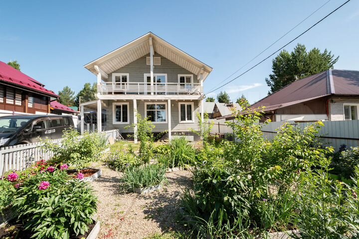 Дом 112,5 м² на участке 4,2 сот.