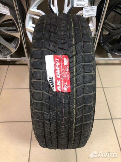 Bridgestone Blizzak DM-V1 255/55 R18