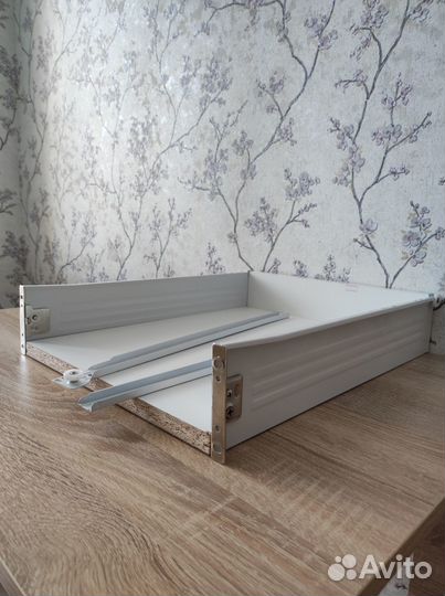 Кухонный выдвижной ящик