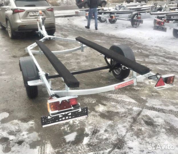 Лодочный прицеп Спутник 5,5м Ул