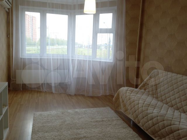 1-к. квартира, 43 м², 3/25 эт.