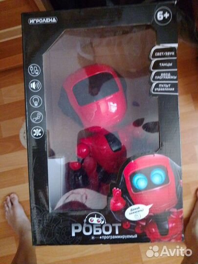 Игрушка робот