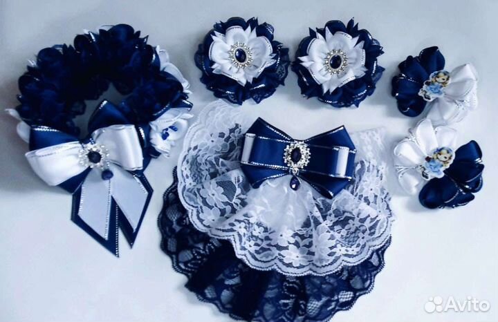 Школьные банты, брошь жабо и резинка на пучок