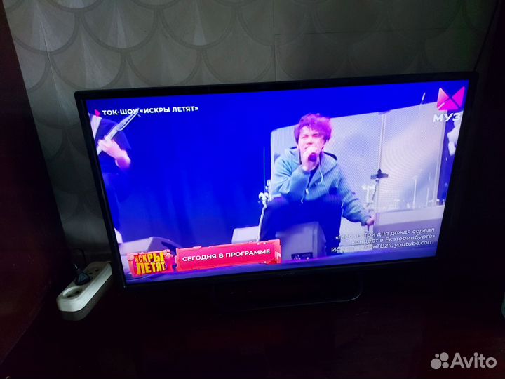 Телевизор prestigio б/у