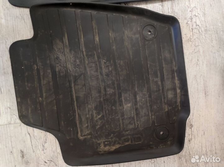 Комплект ковриков салона на Шкоду 