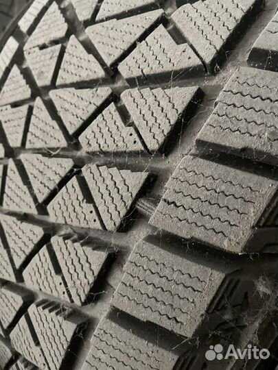 Bridgestone Blizzak Ice 275/70 R16