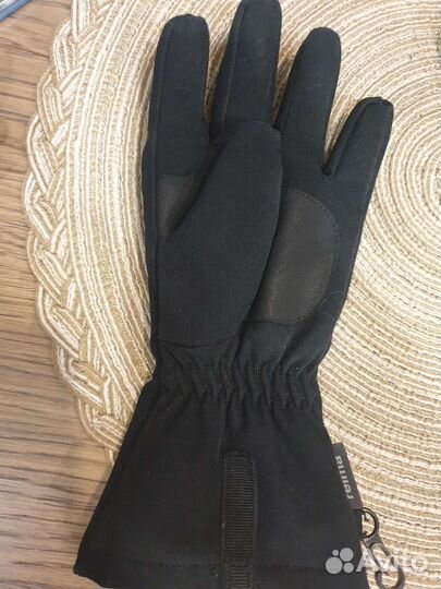 Одна перчатка Reima 5
