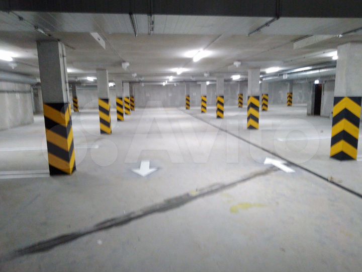 Машиноместо, 16 м²