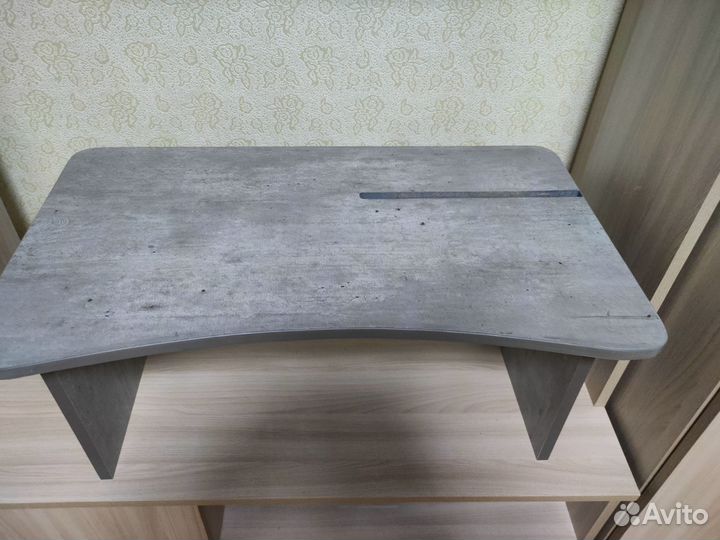 Столик в кровать на диван для ноутбука / планшета