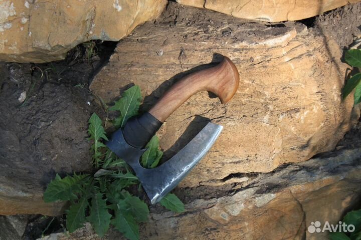 Топор кулачный