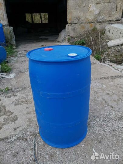 Бочка пластиковая, б/у