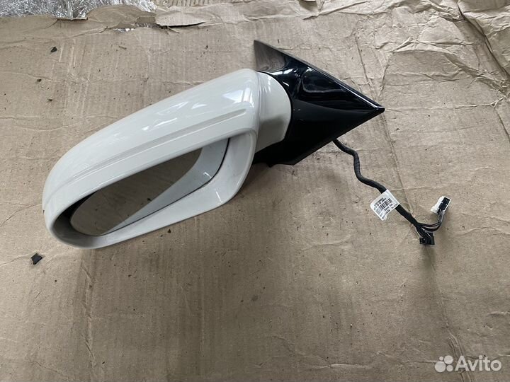 Левое боковое зеркало Mercedes Benz W207 белое