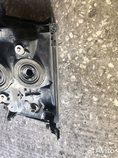 Фара правая toyota land cruiser 100