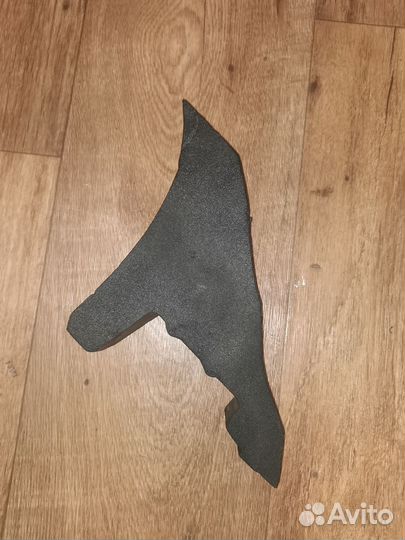 Шумоизоляция колесных арок VW Polo (Sed RUS) 2011