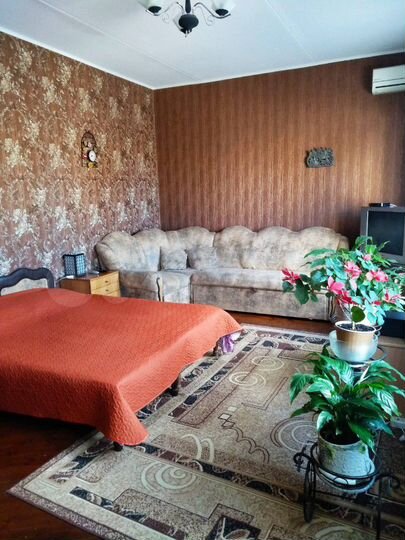 Дом 240 м² на участке 4 сот.