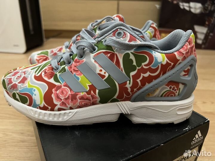 Кроссовки женские adidas