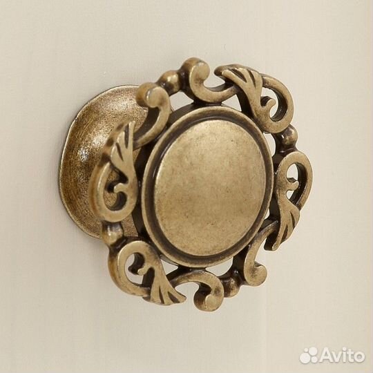 Шкаф платяной массив
