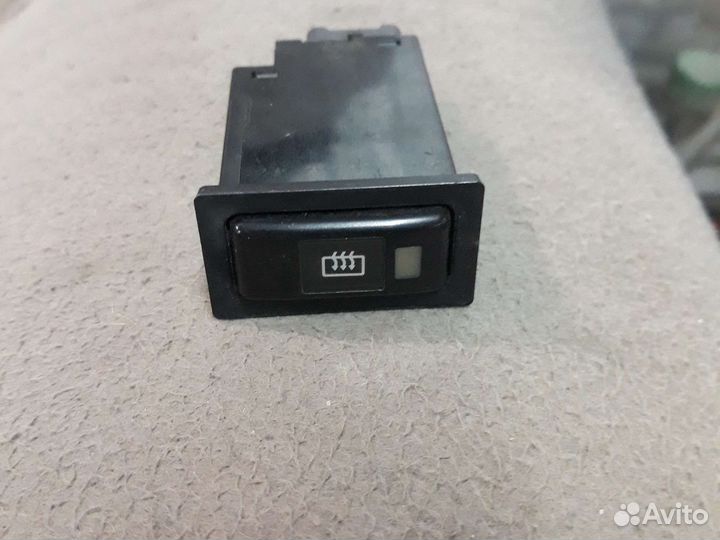 Кнопка обогрева заднего стекла Toyota Corona st190
