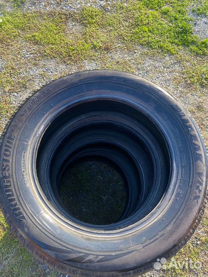 Bridgestone Blizzak VRX 215/60 R17 96S