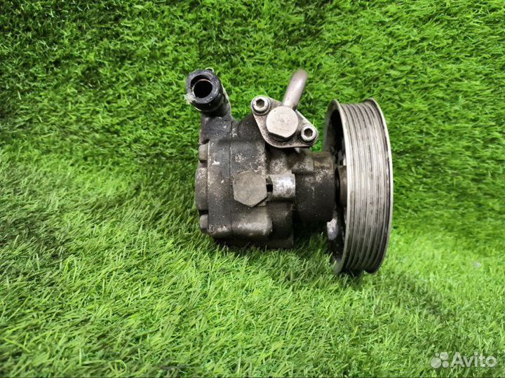 Насос гур Audi A4 B8 CDN