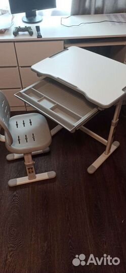 Растущий стол и стул holto