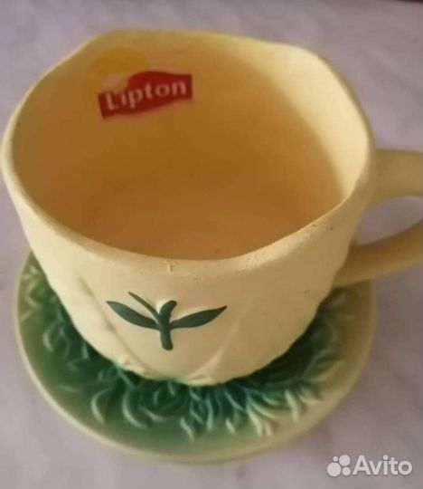 Чайные чашки с блюдцами 