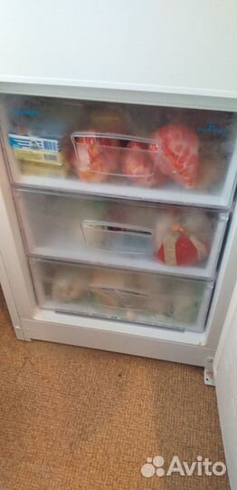 Холодильник бу indesit