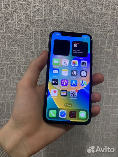 iPhone X, 64 ГБ