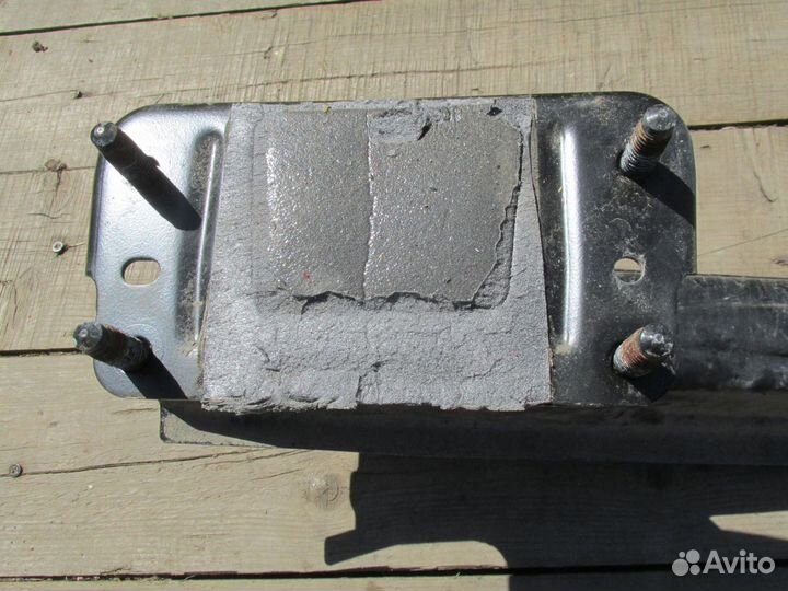 Mercedes Benz GLA-Class X156 2014-2020 Усилитель з